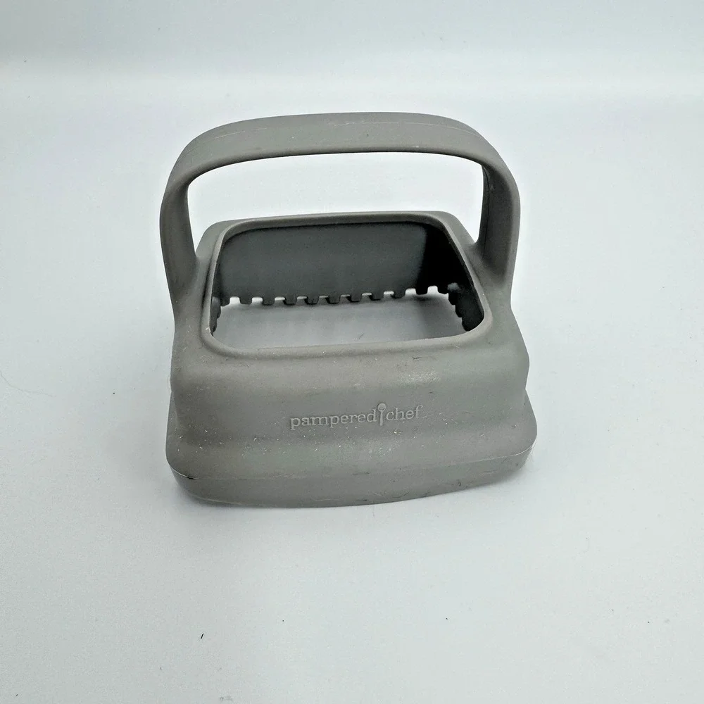 Pampered Chef Cut-N-Seal Gray Square Sandwich Cutter Sealer 100130 Uncrustables